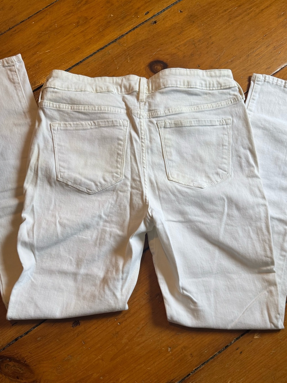Old Navy White Rockstar Mid-Rise Skinny Jeans